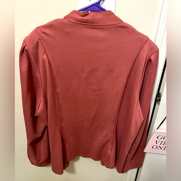 Piping Praise Jacket - Picture 5 of 6